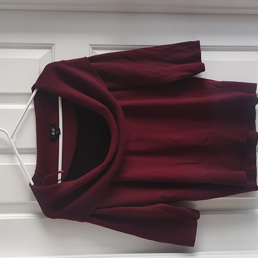 Women's 3/4 sleeve cowl neck sweater